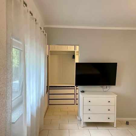 Easystay#4 Home Cinema Ferienwohnung In Kliniknaehe Mit Balkon, Boxspringbett & Netflix باد اوينهاوسن المظهر الخارجي الصورة