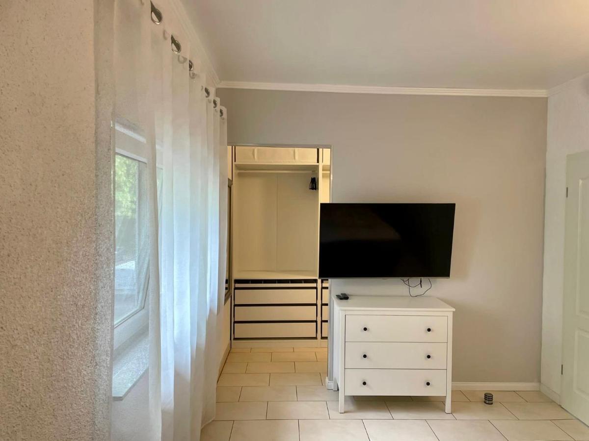 Easystay#4 Home Cinema Ferienwohnung In Kliniknaehe Mit Balkon, Boxspringbett & Netflix باد اوينهاوسن المظهر الخارجي الصورة